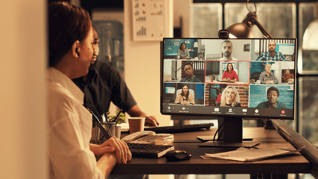 Fathom AI Transcribes and Analyzes Meetings—No More Handwritten Notes