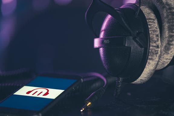 AI Podcast Generators Are Replacing Humans—Progress or Problem?