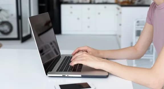 Which LLM is Best for Story Writing in 2025? A Complete Guide