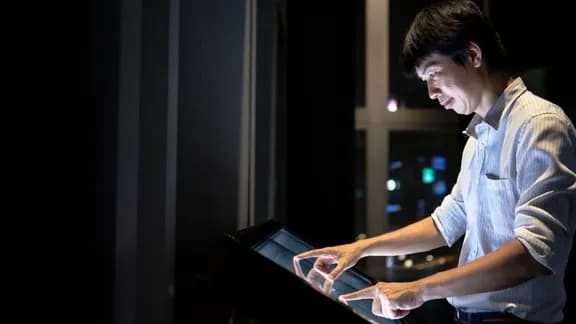 Agentic AI vs Generative AI: Understanding the Key Differences in 2025